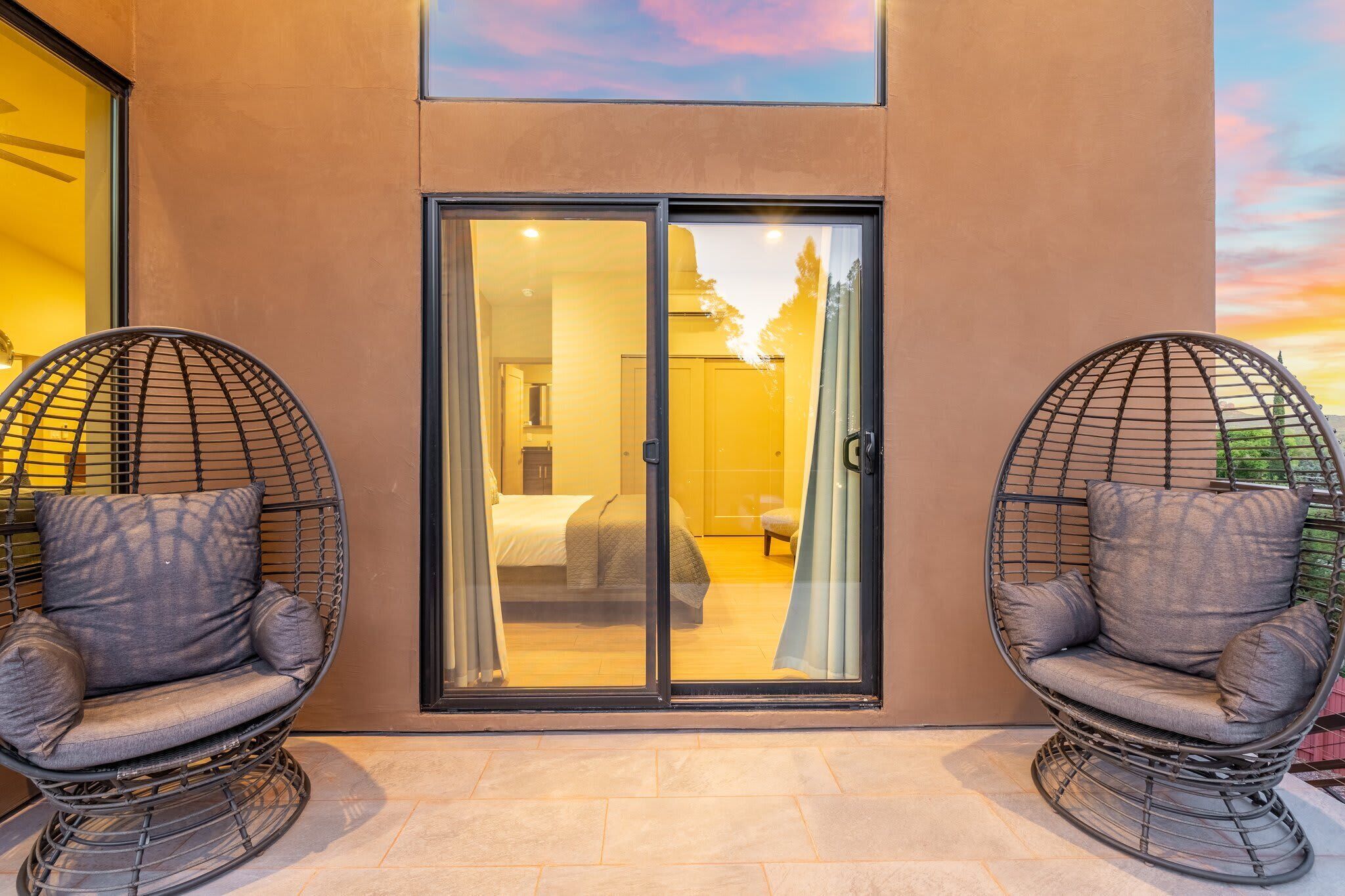 2 chambres, fer et planche à repasser, lit de bébé portatif, Wi-Fi