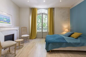 3 chambres, fer et planche à repasser, lit parapluie, Wi-Fi gratuit