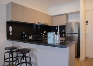 Microones, forn, placa de cuina i torradora