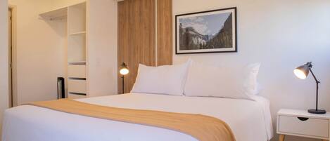 1 bedroom, desk, WiFi, bed sheets