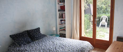 4 soverom, strykejern/-brett, wi-fi (inkludert) og sengetøy