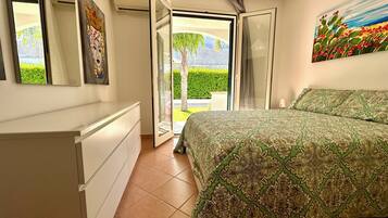 2 Schlafzimmer, Bügeleisen/Bügelbrett, Bettwäsche