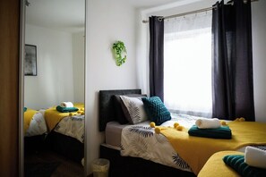 3 bedrooms, iron/ironing board, free WiFi