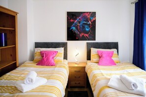 3 bedrooms, iron/ironing board, free WiFi