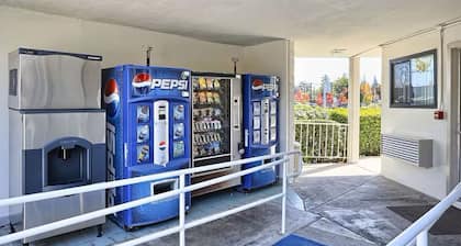 Super 8 By Wyndham Walnut Creek