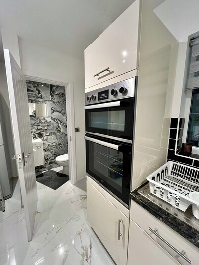Cosy Retreat on Seaton Crescent