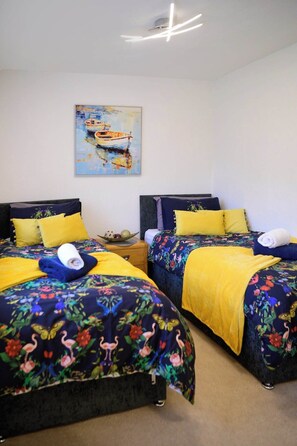 3 quartos, ferros/tábuas de passar roupa, Wi-Fi de cortesia