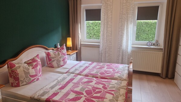 1 bedroom, free WiFi, bed sheets