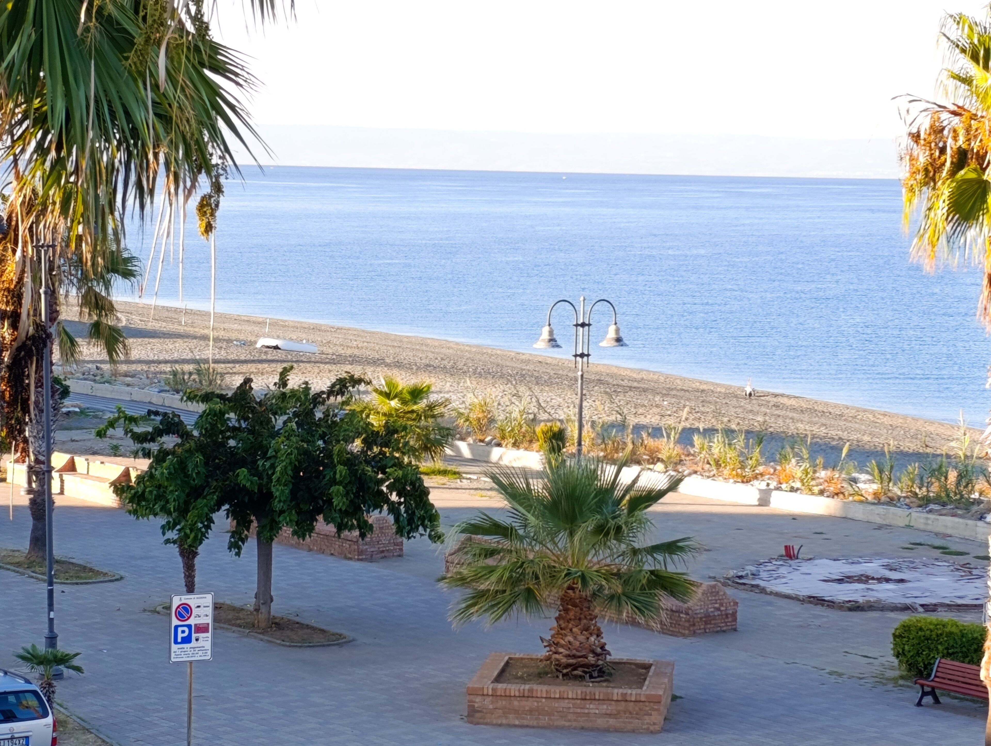 Una spiaggia nelle vicinanze