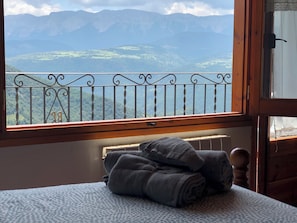 4 chambres, fer et planche à repasser, Wi-Fi, draps fournis