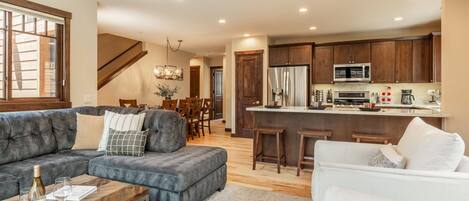 スマートテレビ、暖炉