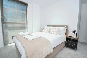 2 chambres, fer et planche Ă repasser, Wi-Fi, draps fournis
