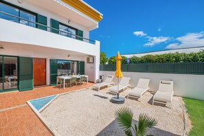 Outdoor dining - Villa Lamella - Tastefully furnished (Albufeira)