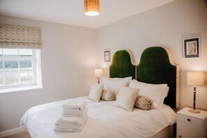 2 slaapkamers, een strijkplank/strijkijzer, wifi, beddengoed