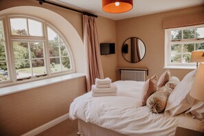 2 dormitorios, tabla de planchar con plancha, wifi y ropa de cama