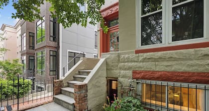 Free Parking! Large, 2BR/1.5BA with AC/TV/Internet