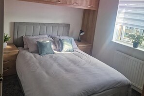 House | 2 bedrooms, iron/ironing board, free WiFi, bed sheets - Cozy Urban Retreat in Newcastle (Newcastle-upon-Tyne)