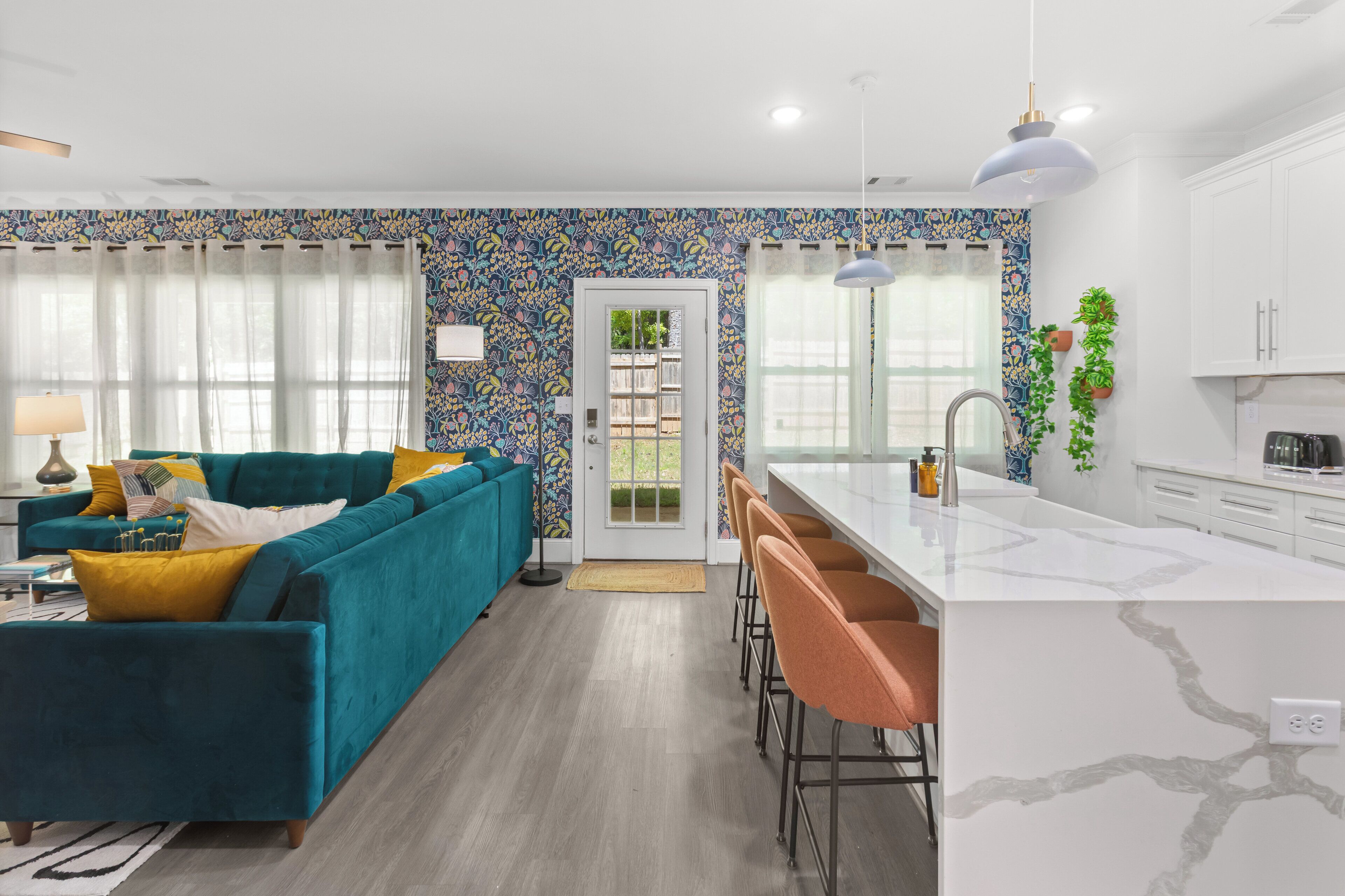 Smart TV, fireplace, offices