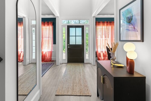 Luxe 4BR Haven by MHM Luxury Properties