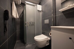 Standard Double Room | Bathroom | Hair dryer, towels, soap, shampoo - The Galata Glory Hotel (Istanbul)