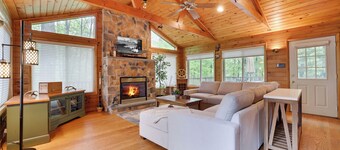 Arrowhead Lodge – Walk to Lake & Private Dock