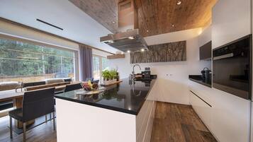 Chalet | Private kitchen | Electric kettle