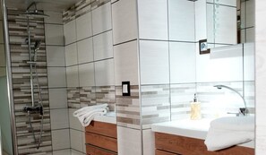 Classic-værelse - bjergudsigt | Badeværelse | Hårtørrer