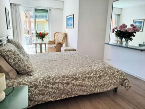 1 chambre, fer et planche à repasser, Wi-Fi gratuit, draps fournis