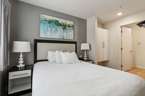 1 bedroom, desk, iron/ironing board, travel crib - Simplicity At the Rim 1207 I Spacious 1 Bed 1 Bth (San Antonio)