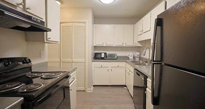 Northtown Apartments 15F I Spacious 1 Bed 1 Bath