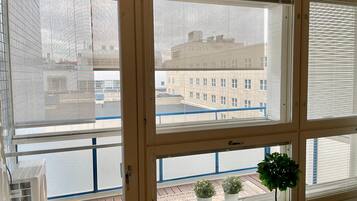 Apartament Comfort, 1 dormitori, vistes al pati | 1 dormitori, planxa i posts de planxar i wifi gratuïta