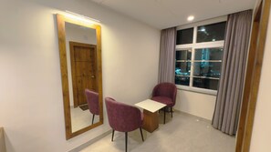 Family Room, City View - purple leaf (Bhubaneshwar)