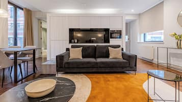 Classic Apartment | Living area