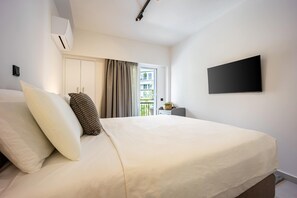 1 bedroom, iron/ironing board, travel cot, WiFi