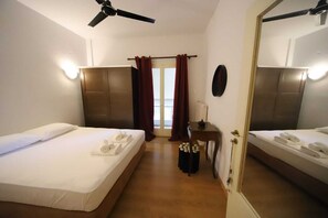 1 bedroom, iron/ironing board, travel crib, free WiFi