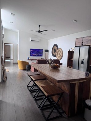 Dining - Casa Aurora Oasis with Private Patio & Pool (Playas Del Coco)