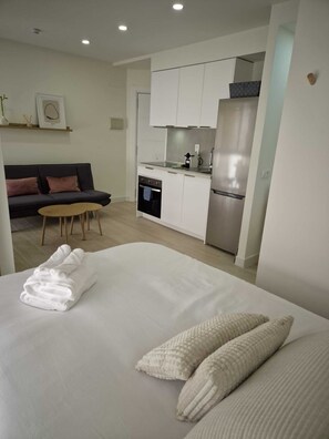 1 chambre, fer et planche à repasser, Wi-Fi, draps fournis