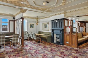 Restaurant - The Sparrow Hotel (Coventry)