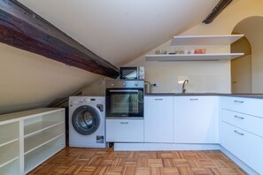 Microwave, oven