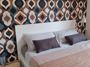 1 chambre, fer et planche à repasser, Wi-Fi, draps fournis