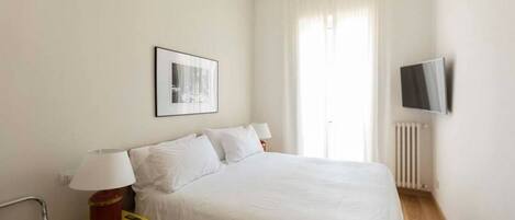 3 bedrooms, iron/ironing board, WiFi