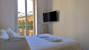 3 bedrooms, iron/ironing board, WiFi