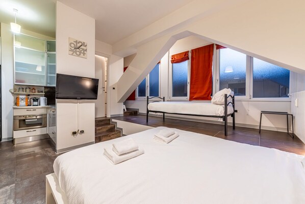1 bedroom, WiFi, bed sheets