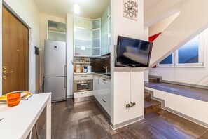 Réfrigérateur, four, plaque de cuisson, lave-vaisselle