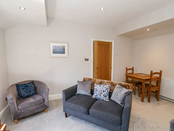 Living area - Pippin Cottage (Ripon)