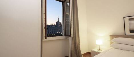 2 bedrooms, iron/ironing board