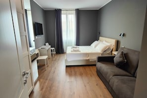 2 makuuhuonetta, silitysrauta/-lauta, Wi-Fi, vuodevaatteet