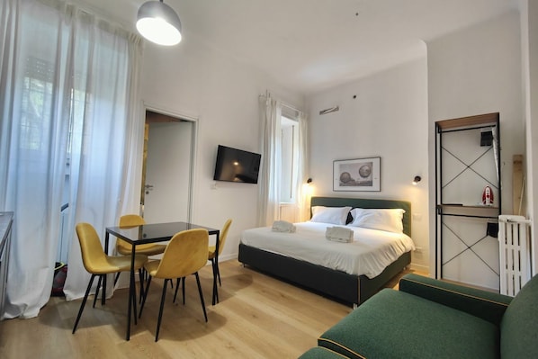 1 bedroom, iron/ironing board, WiFi, bed sheets