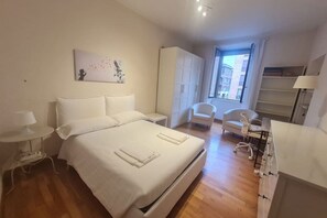 1 室のベッドルーム、アイロン / アイロン台、WiFi、ベッドシーツ