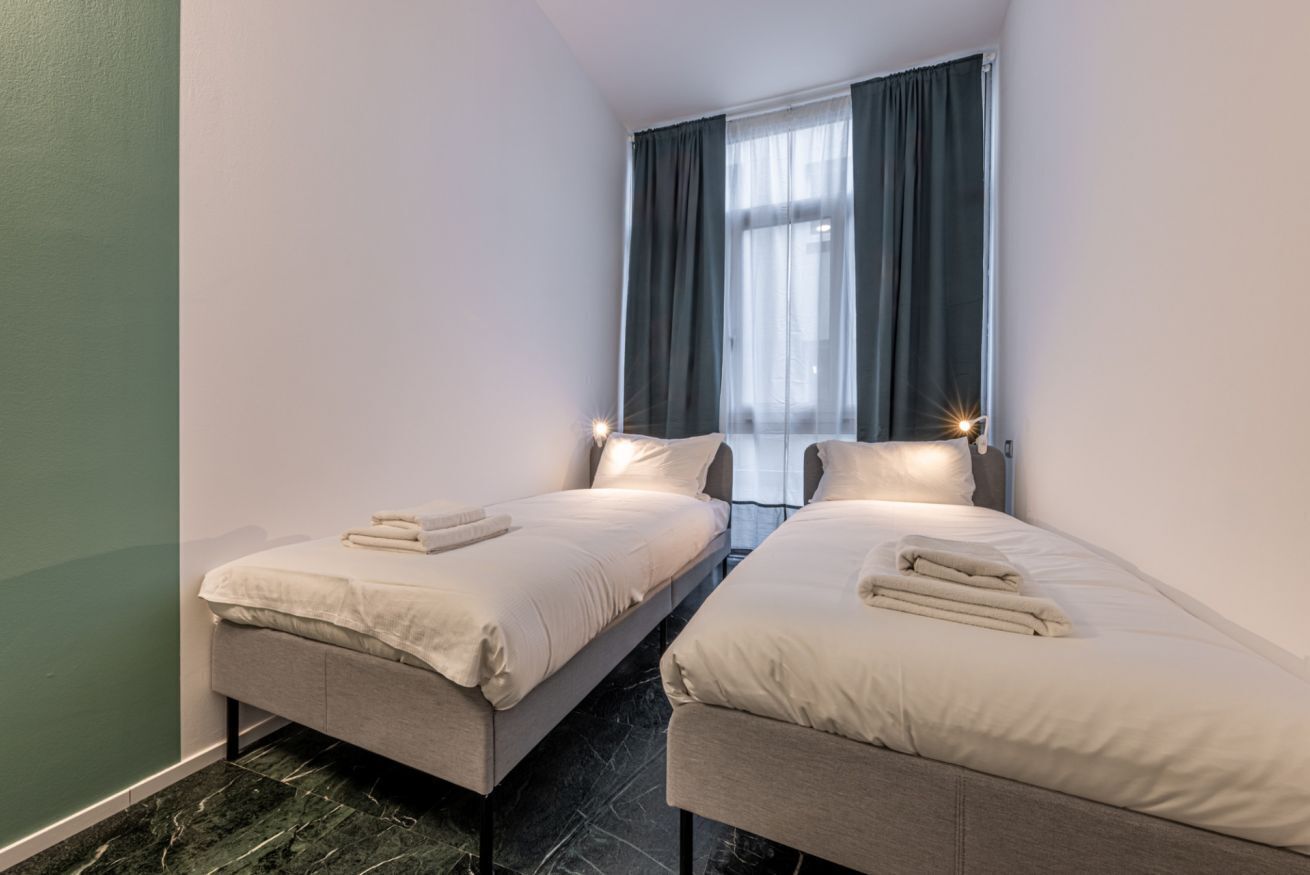 1 habitación, tabla de planchar con plancha, wifi y ropa de cama 